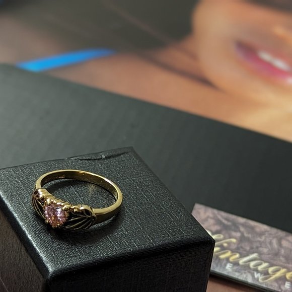 Ring  HEART PINK Sapphire My Loving Heart 18K HGE RSC COVENANT - Picture 1 of 14